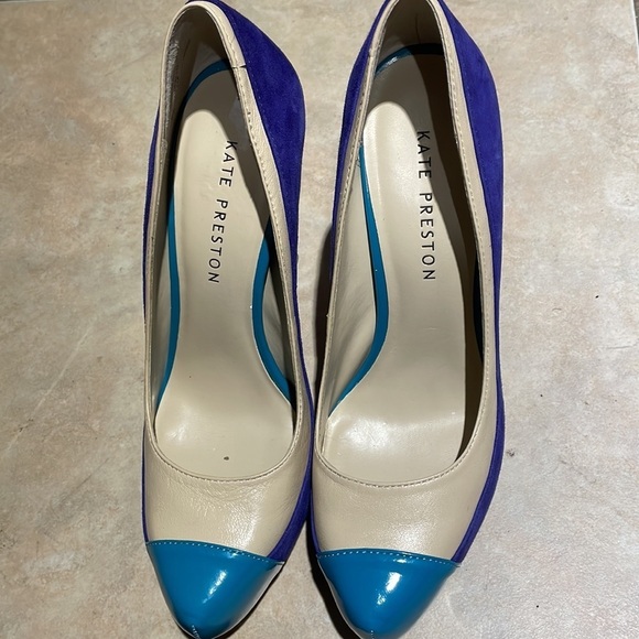 𝅺blue Cream Pumps - Picture 2 of 7